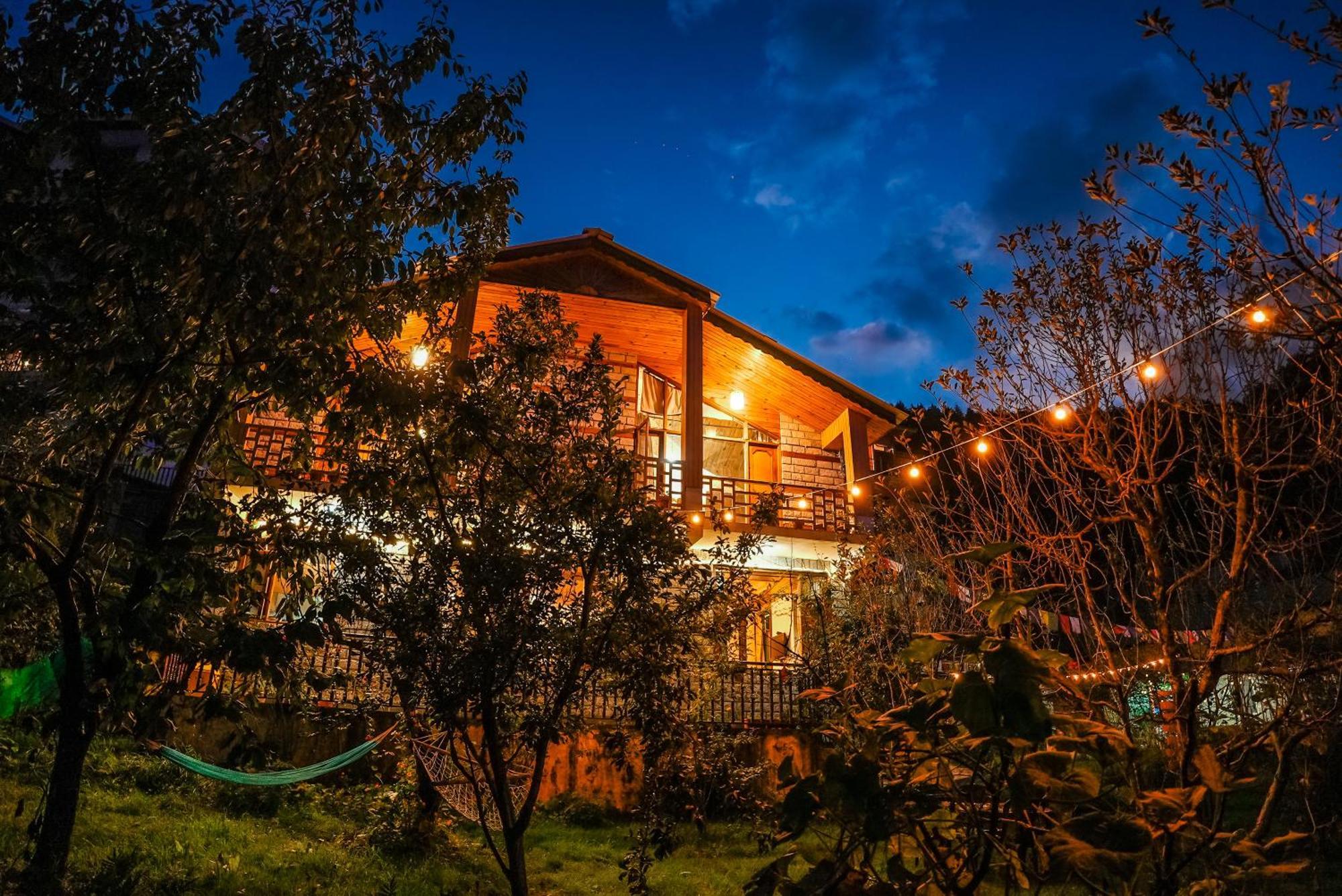 Munnar Tea Estate Cottage And Resort - Away From City Hustle ภายนอก รูปภาพ