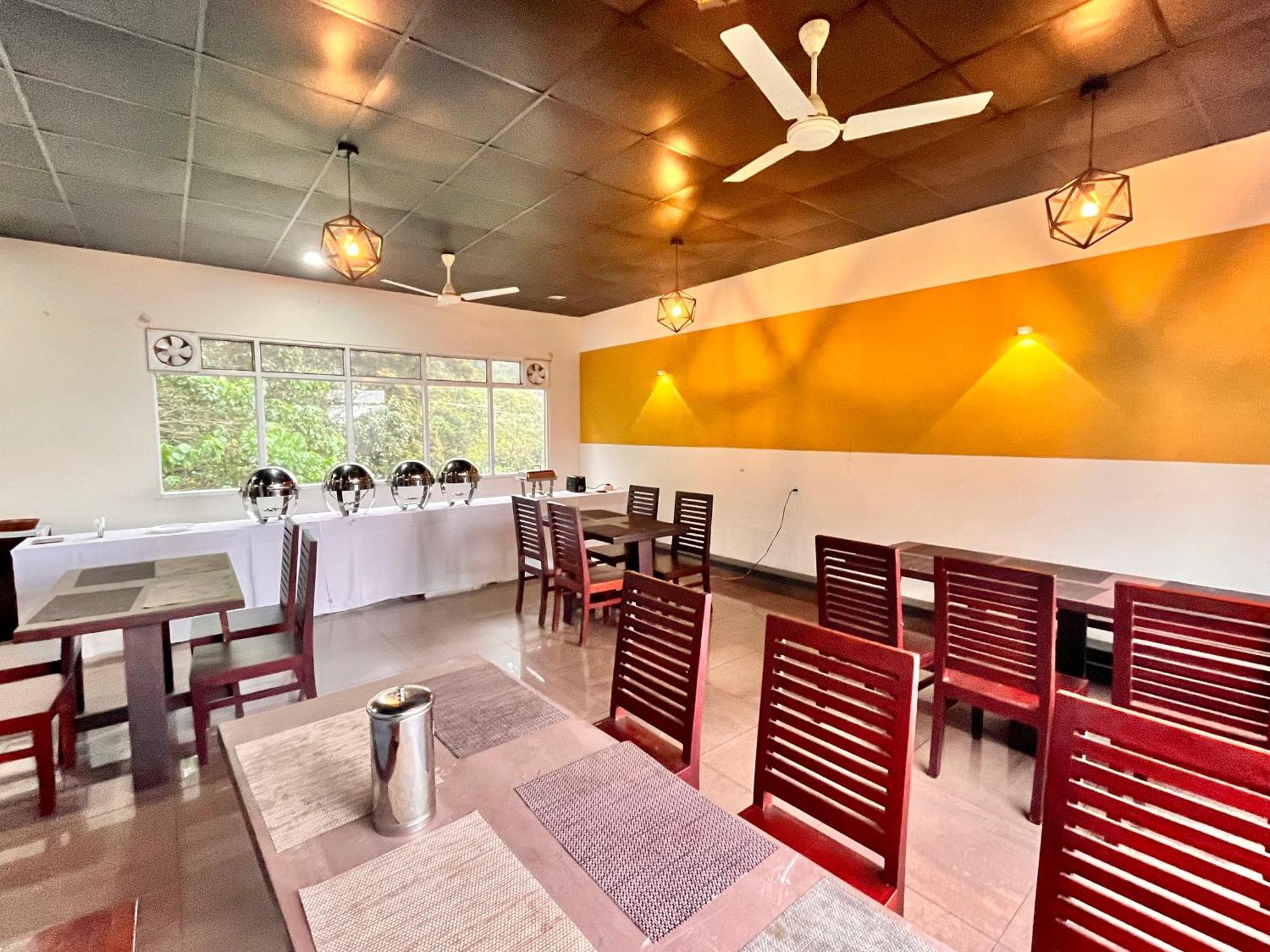 Munnar Tea Estate Cottage And Resort - Away From City Hustle ภายนอก รูปภาพ